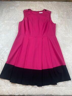 Calvin Klein Fuchsia and Black Pleated Midi Dress